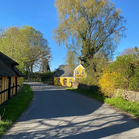 Grubbe Molle, Med Eget Kokken Og Bad לינה וארוחת בוקר פאבורג