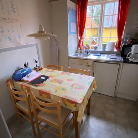 Grubbe Molle, Med Eget Kokken Og Bad לינה וארוחת בוקר