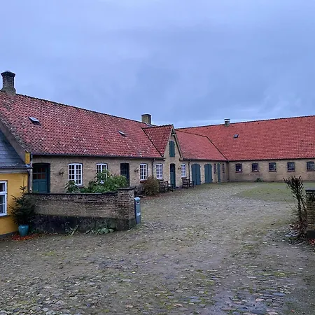 לינה וארוחת בוקר Grubbe Molle, Med Eget Kokken Og Bad 3*