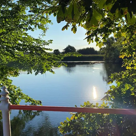 לינה וארוחת בוקר Grubbe Molle, Med Eget Kokken Og Bad פאבורג